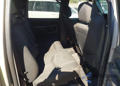 2004 Chevrolet Avalanche 1500 из США, поврежденный, VIN 3GNEC12T04G137281